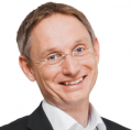 Thomas Witt Hande offen nett KLEIN